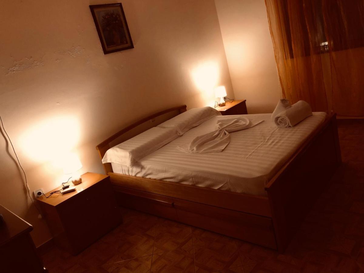 Comfort Guest Rooms Vila Hm Sarandë Exteriér fotografie