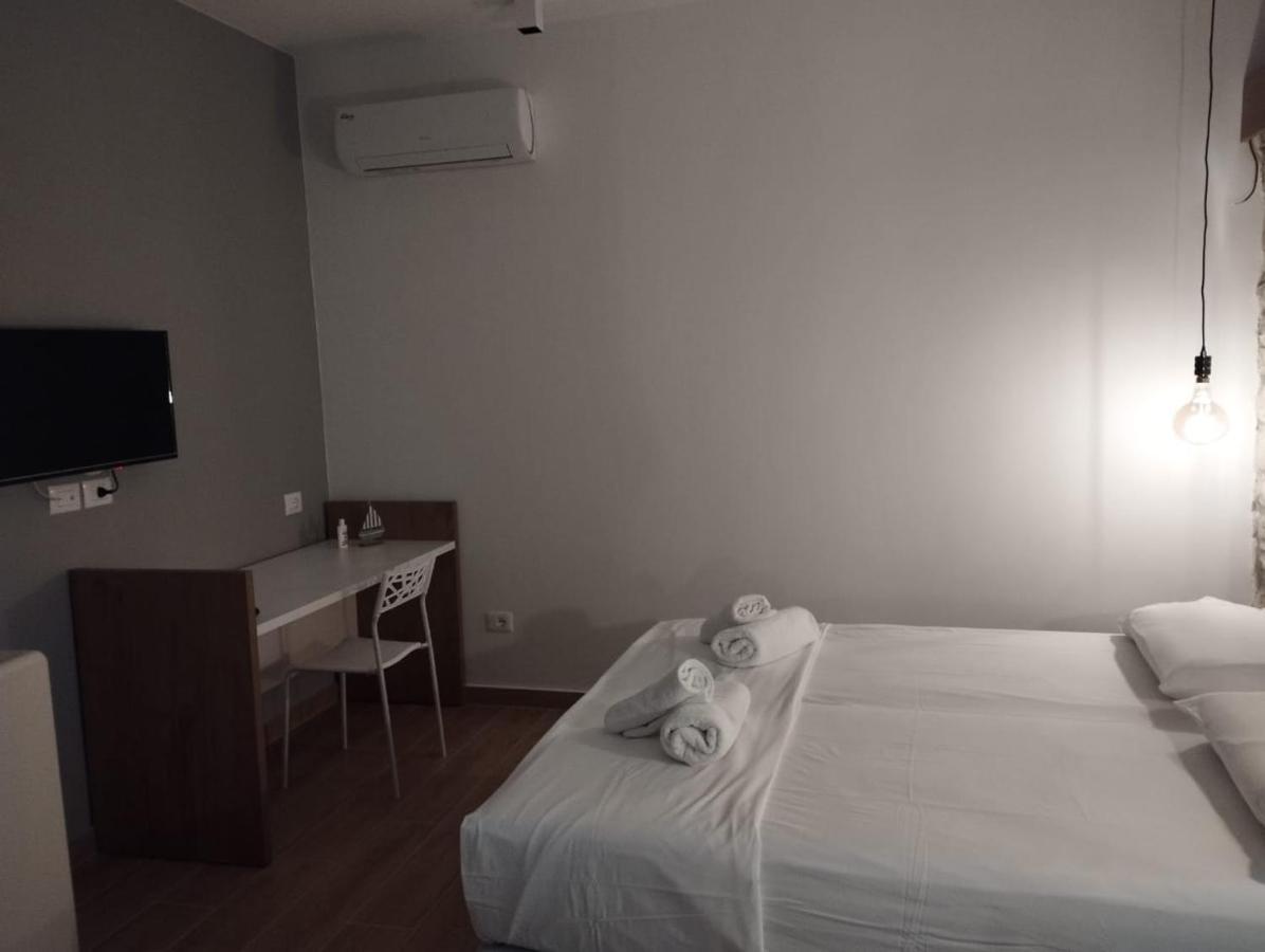 Comfort Guest Rooms Vila Hm Sarandë Exteriér fotografie