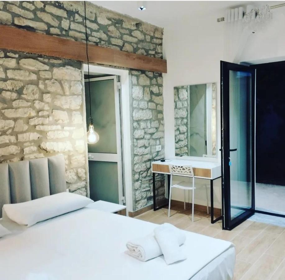 Comfort Guest Rooms Vila Hm Sarandë Exteriér fotografie