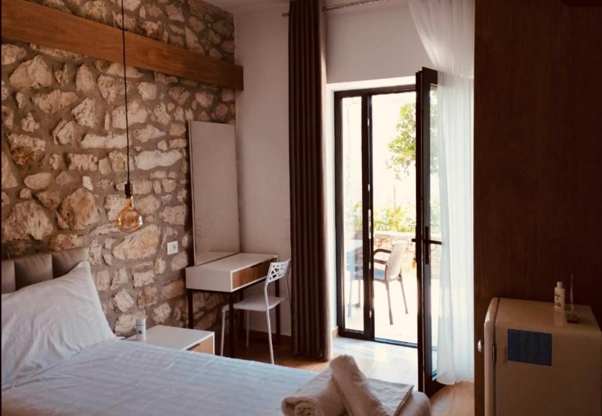 Comfort Guest Rooms Vila Hm Sarandë Exteriér fotografie