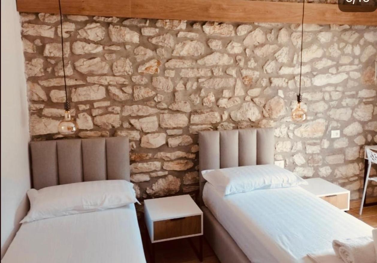 Comfort Guest Rooms Vila Hm Sarandë Exteriér fotografie