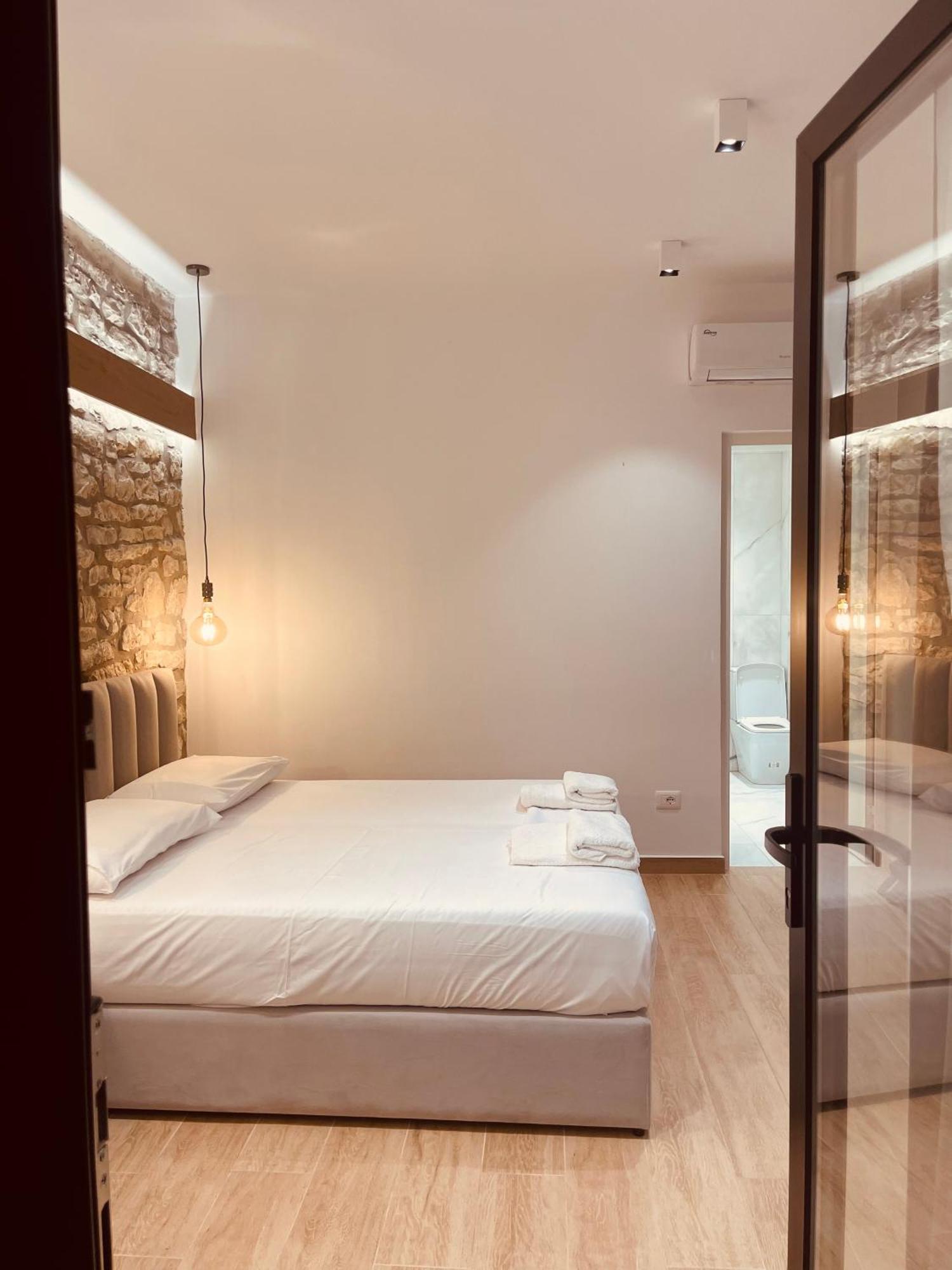 Comfort Guest Rooms Vila Hm Sarandë Exteriér fotografie